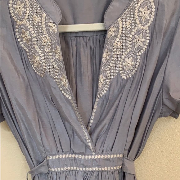 Forever 21 blouse - Picture 3 of 6